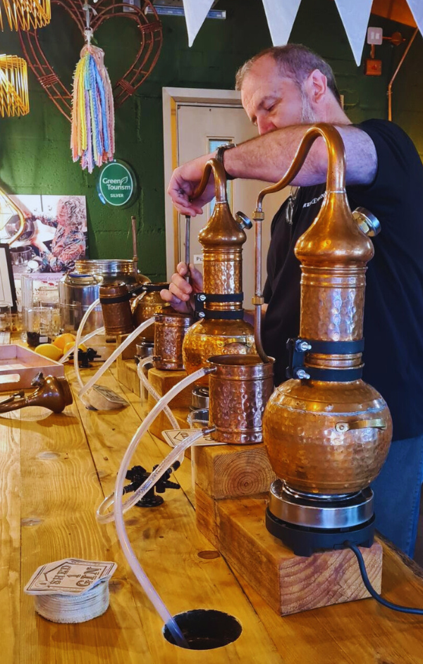 Make Your Own Gin_Shed One_Stills